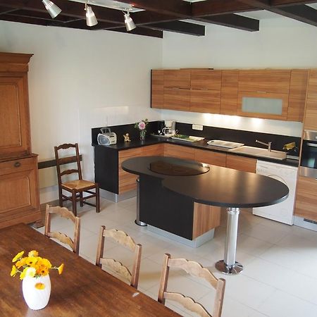 St Michel Villa Vains Ngoại thất bức ảnh