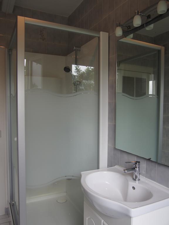St Michel Villa Vains Ngoại thất bức ảnh
